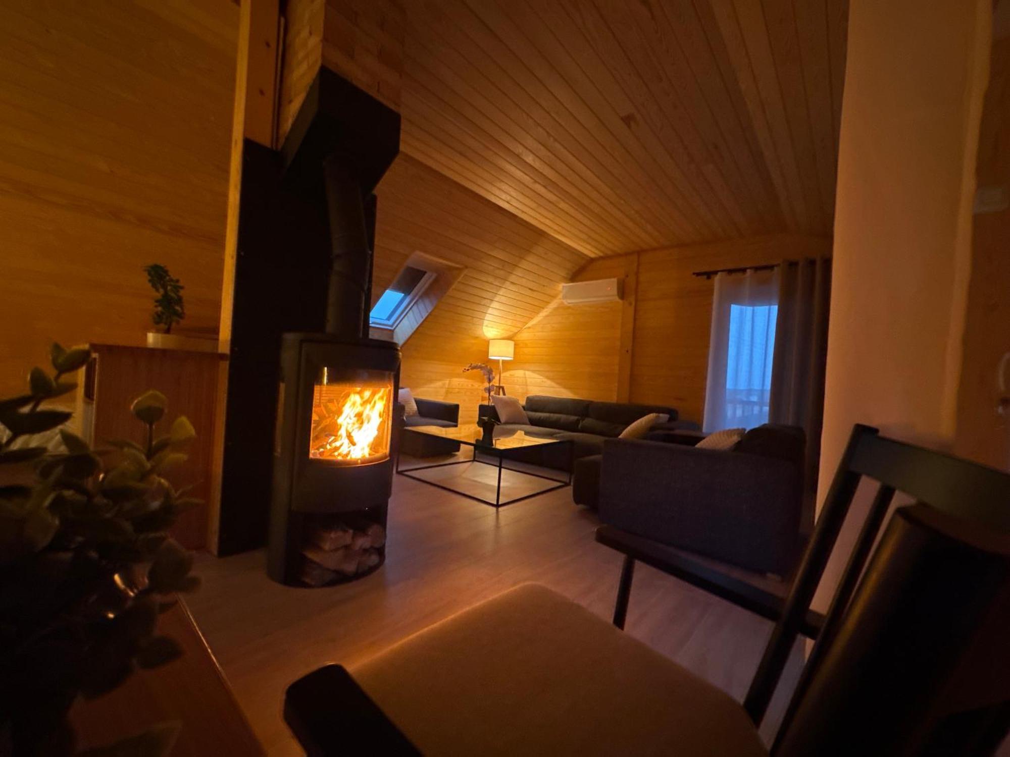 Dolina Sanu Hotel Krzeszow  ภายนอก รูปภาพ